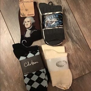 Lot of EIGHT pairs of delightful socks- all new